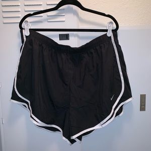 PLUS SIZE BRAND NEW NIKE SHORTS